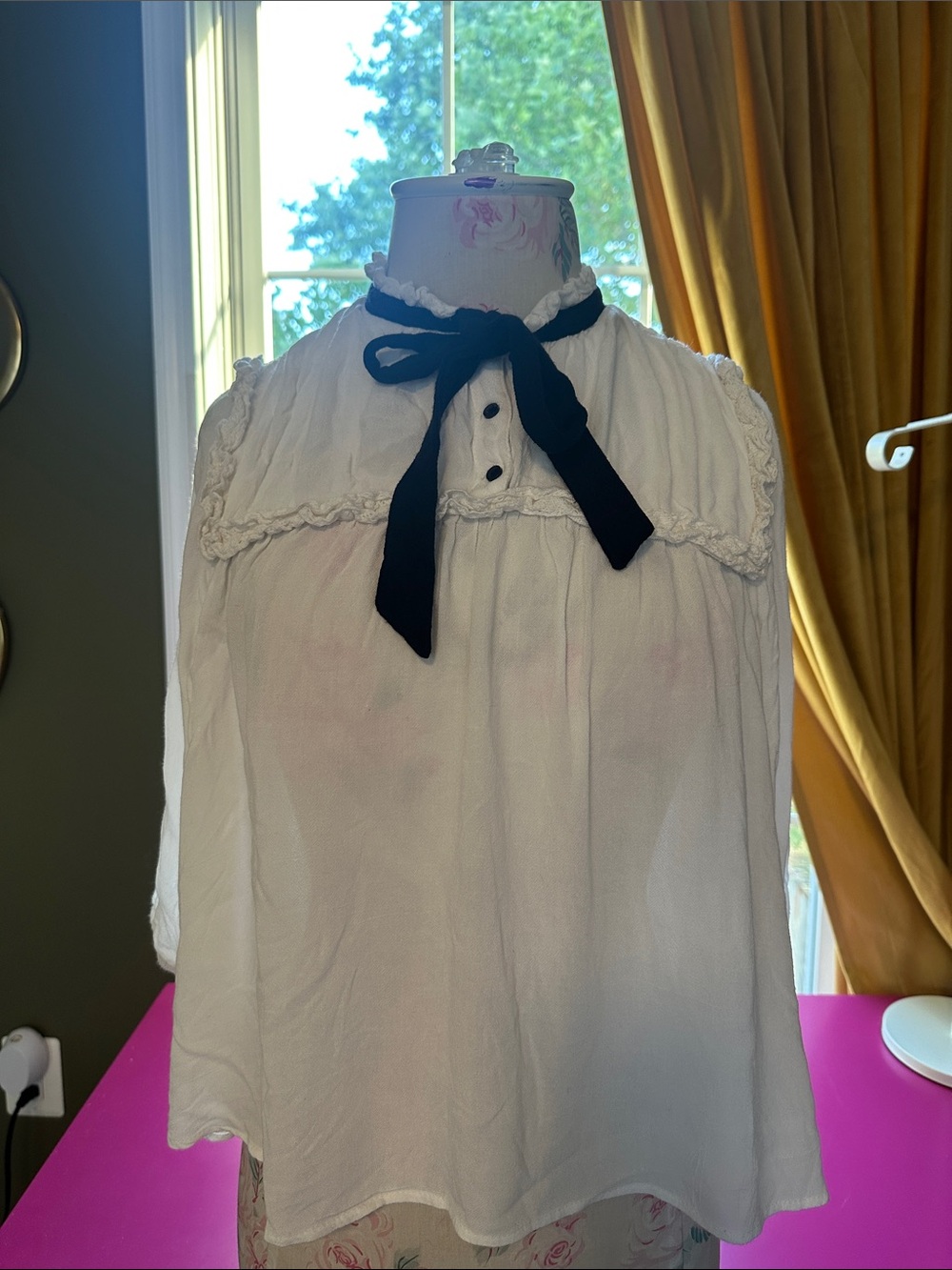 Zara White Blouse with Black Bow